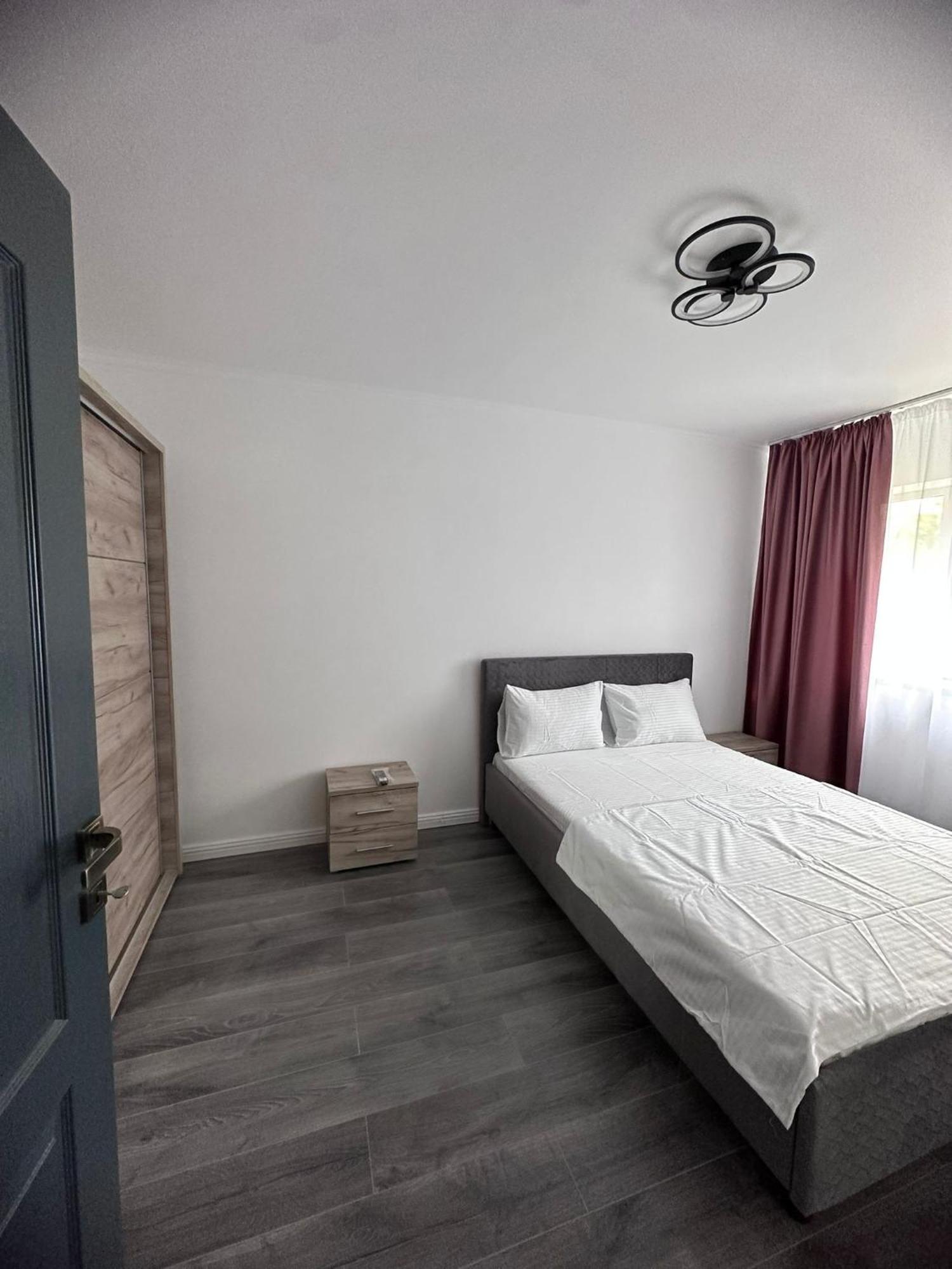 Apartament 3 Camere Trapezului Бухарест Екстер'єр фото