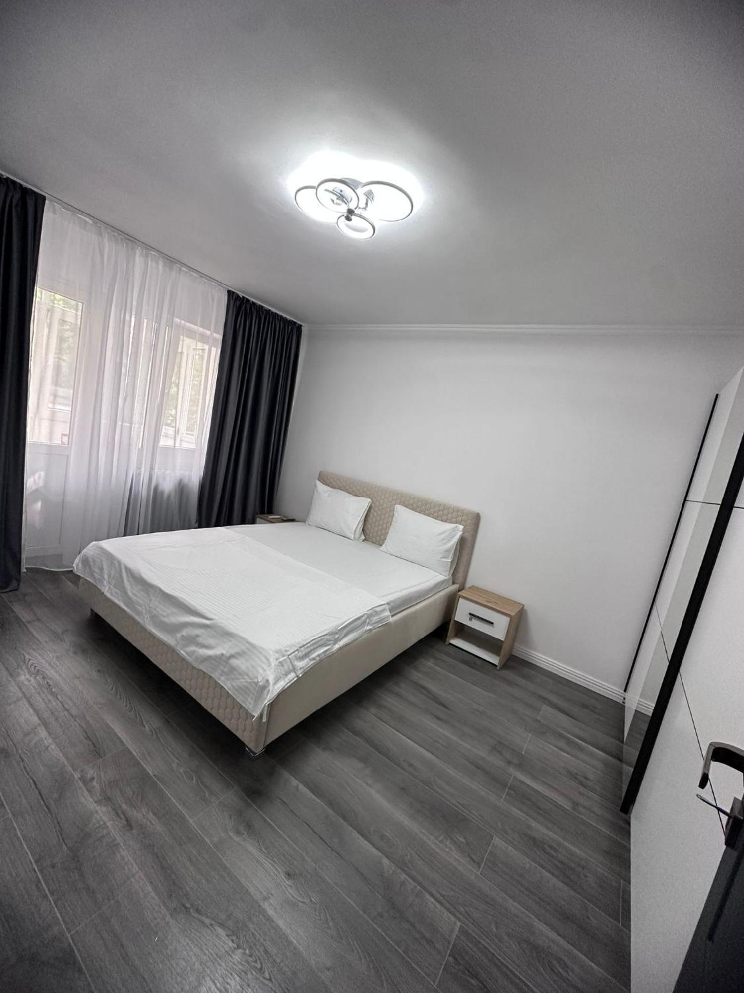 Apartament 3 Camere Trapezului Бухарест Екстер'єр фото